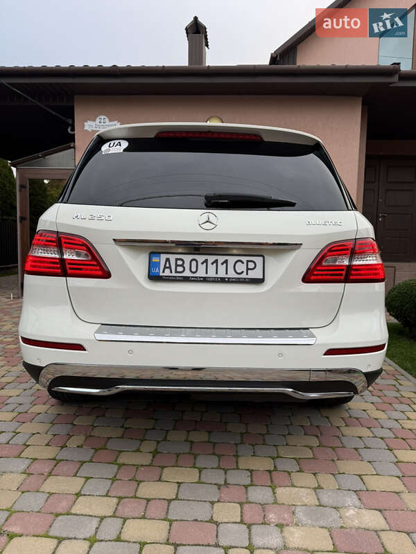 Внедорожник / Кроссовер Mercedes-Benz M-Class 2013 в Виннице фото 2 Внедорожник / Кроссовер Mercedes-Benz M-Class 2013 в Виннице