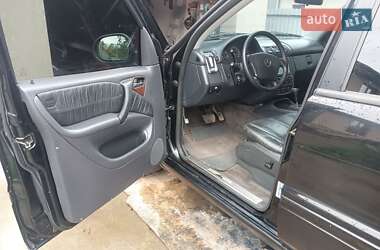 Позашляховик / Кросовер Mercedes-Benz M-Class 2000 в 