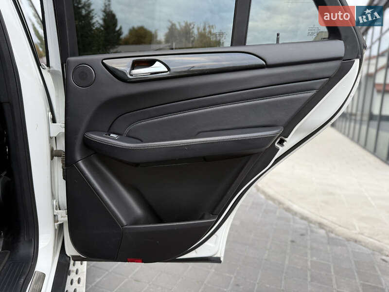 Внедорожник / Кроссовер Mercedes-Benz M-Class 2014 в Львове фото 39 Внедорожник / Кроссовер Mercedes-Benz M-Class 2014 в Львове