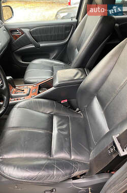 Внедорожник / Кроссовер Mercedes-Benz M-Class 2002 в  фото 6 Внедорожник / Кроссовер Mercedes-Benz M-Class 2002 в
