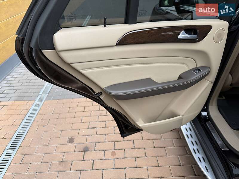 Позашляховик / Кросовер Mercedes-Benz M-Class 2014 в Білій Церкві фото 40 Позашляховик / Кросовер Mercedes-Benz M-Class 2014 в Білій Церкві