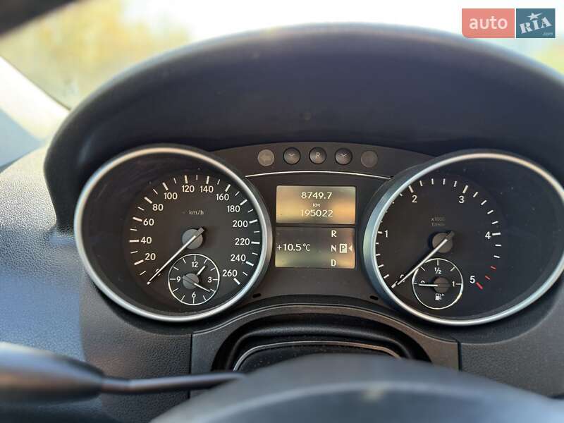 Позашляховик / Кросовер Mercedes-Benz M-Class 2011 в Львові фото 3 Позашляховик / Кросовер Mercedes-Benz M-Class 2011 в Львові