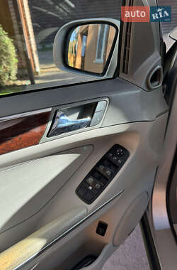 Позашляховик / Кросовер Mercedes-Benz M-Class 2006 в 