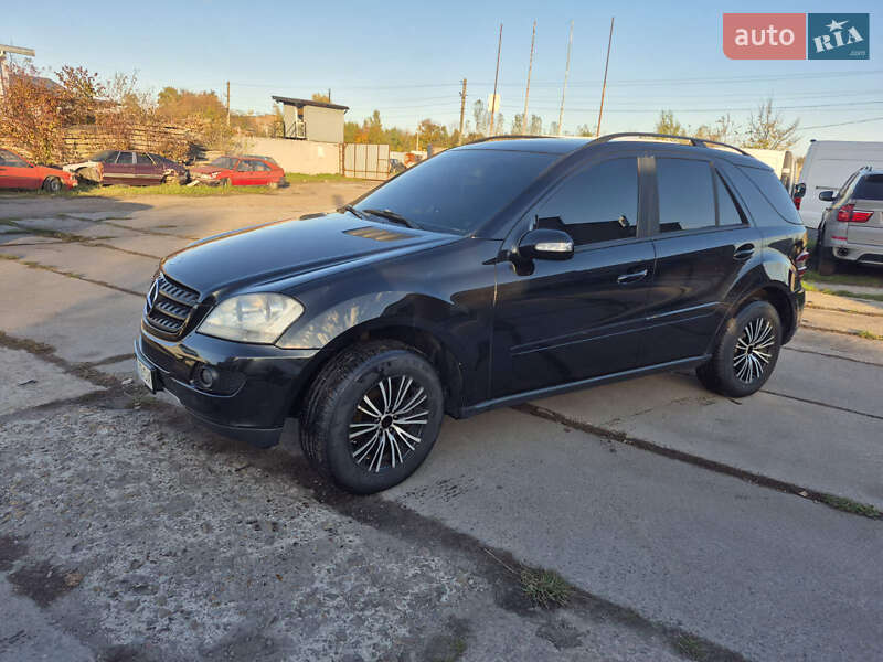 Позашляховик / Кросовер Mercedes-Benz M-Class 2005 в Великих Мостах фото 2 Позашляховик / Кросовер Mercedes-Benz M-Class 2005 в Великих Мостах