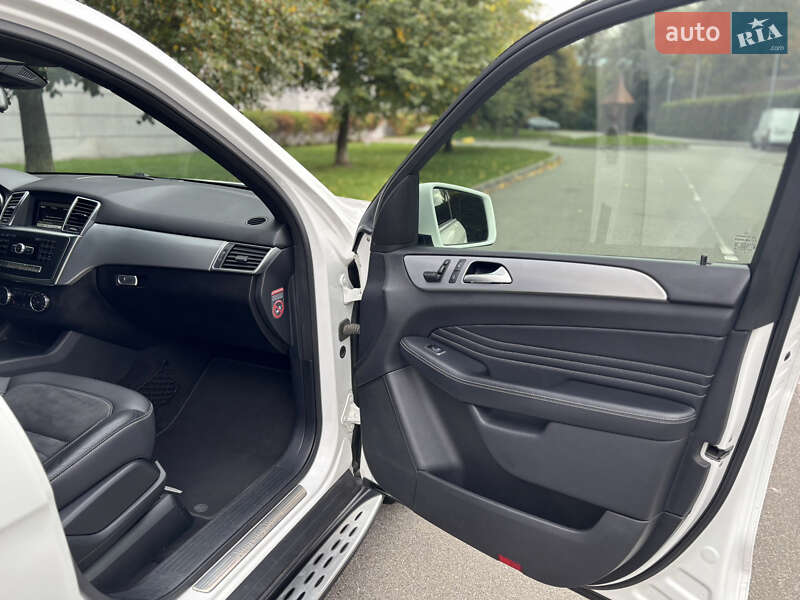 Внедорожник / Кроссовер Mercedes-Benz M-Class 2015 в Киеве фото 13 Внедорожник / Кроссовер Mercedes-Benz M-Class 2015 в Киеве