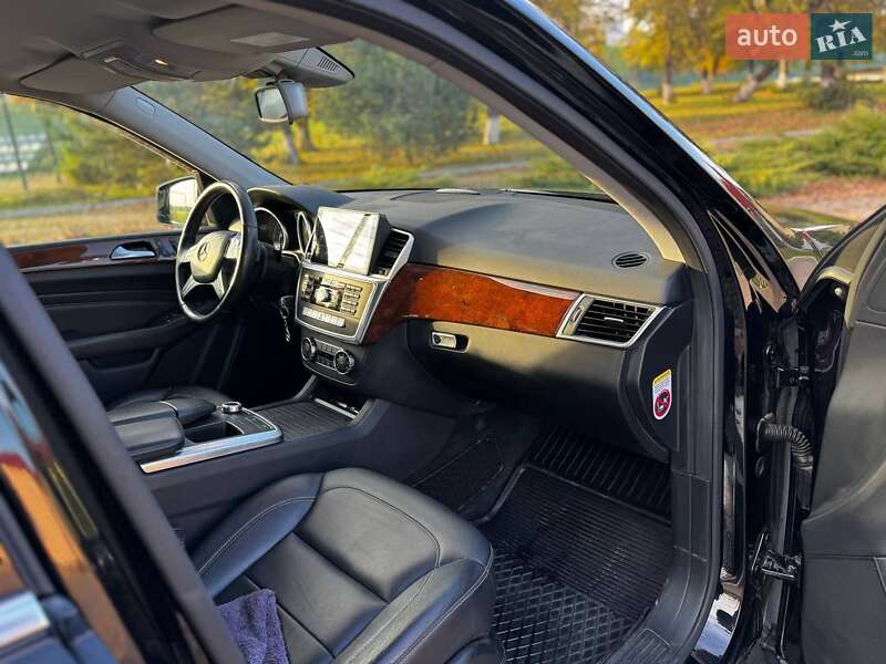Позашляховик / Кросовер Mercedes-Benz M-Class 2012 в Заліщиках фото 16 Позашляховик / Кросовер Mercedes-Benz M-Class 2012 в Заліщиках