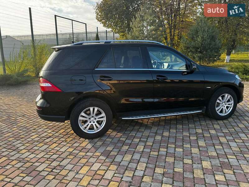 Позашляховик / Кросовер Mercedes-Benz M-Class 2012 в Заліщиках фото 21 Позашляховик / Кросовер Mercedes-Benz M-Class 2012 в Заліщиках