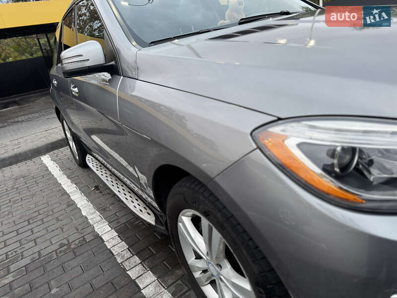 Позашляховик / Кросовер Mercedes-Benz M-Class 2012 в Дніпрі фото 9 Позашляховик / Кросовер Mercedes-Benz M-Class 2012 в Дніпрі