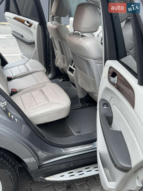 Позашляховик / Кросовер Mercedes-Benz M-Class 2012 в Дніпрі фото 21 Позашляховик / Кросовер Mercedes-Benz M-Class 2012 в Дніпрі