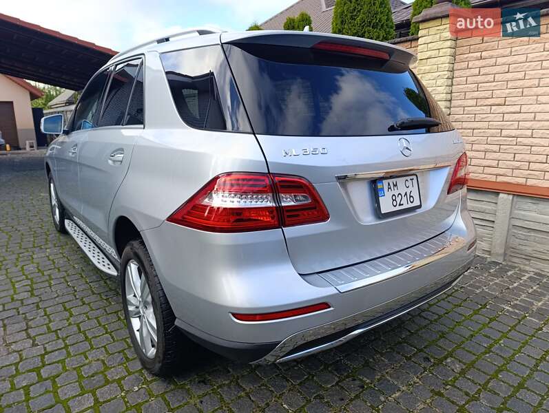 Позашляховик / Кросовер Mercedes-Benz M-Class 2012 в Житомирі фото 7 Позашляховик / Кросовер Mercedes-Benz M-Class 2012 в Житомирі