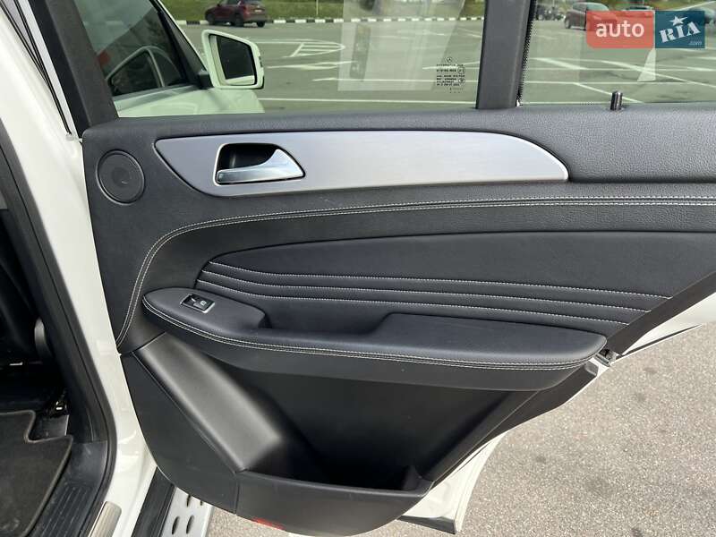 Позашляховик / Кросовер Mercedes-Benz M-Class 2015 в Луцьку фото 25 Позашляховик / Кросовер Mercedes-Benz M-Class 2015 в Луцьку