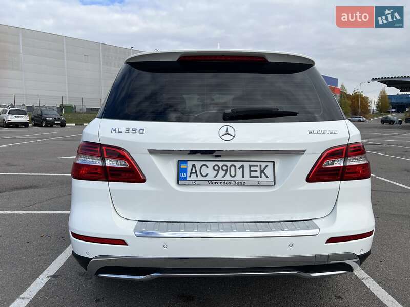 Позашляховик / Кросовер Mercedes-Benz M-Class 2015 в Луцьку фото 15 Позашляховик / Кросовер Mercedes-Benz M-Class 2015 в Луцьку