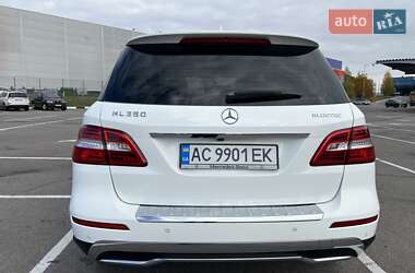 Позашляховик / Кросовер Mercedes-Benz M-Class 2015 в 