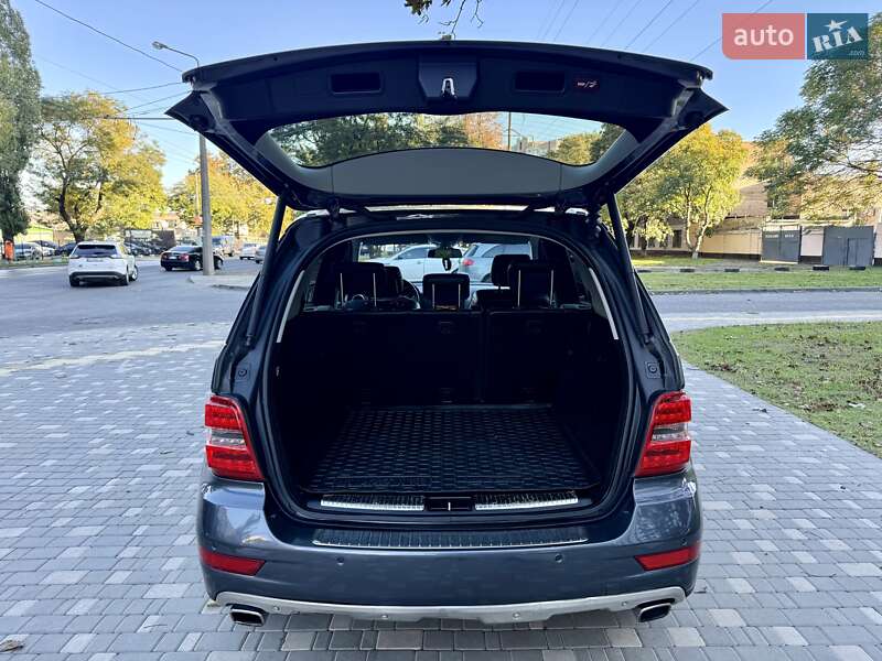 Позашляховик / Кросовер Mercedes-Benz M-Class 2011 в Одесі фото 67 Позашляховик / Кросовер Mercedes-Benz M-Class 2011 в Одесі