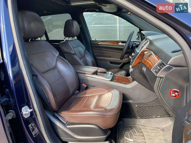 Внедорожник / Кроссовер Mercedes-Benz M-Class 2013 в Киеве