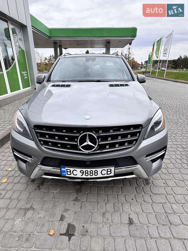 Позашляховик / Кросовер Mercedes-Benz M-Class 2015 в Бродах фото 3 Позашляховик / Кросовер Mercedes-Benz M-Class 2015 в Бродах