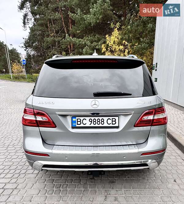 Позашляховик / Кросовер Mercedes-Benz M-Class 2015 в Бродах фото 9 Позашляховик / Кросовер Mercedes-Benz M-Class 2015 в Бродах