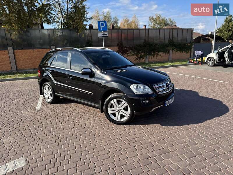Позашляховик / Кросовер Mercedes-Benz M-Class 2009 в Дніпрі фото 10 Позашляховик / Кросовер Mercedes-Benz M-Class 2009 в Дніпрі