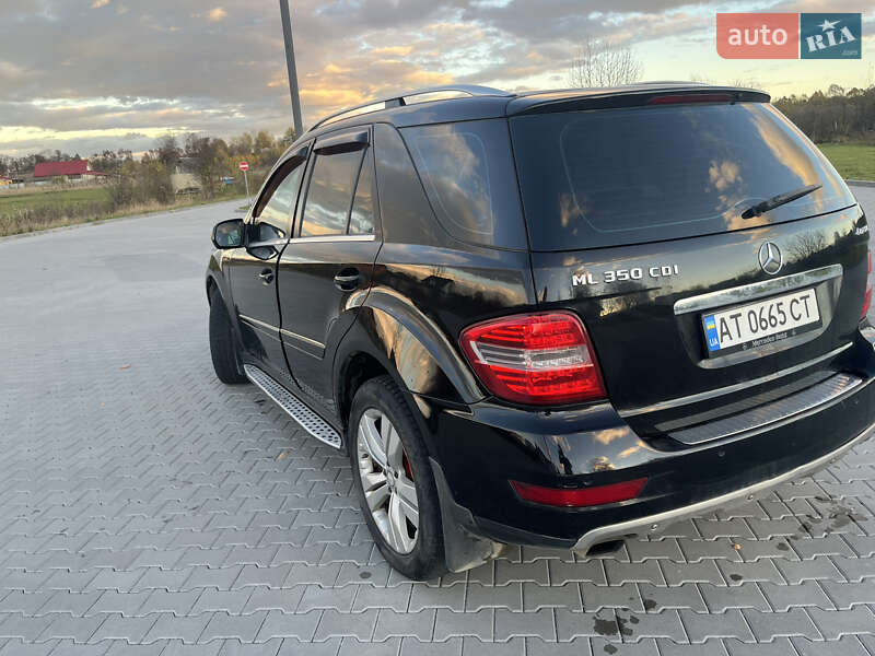 Внедорожник / Кроссовер Mercedes-Benz M-Class 2010 в Богородчанах