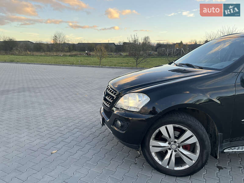 Внедорожник / Кроссовер Mercedes-Benz M-Class 2010 в Богородчанах