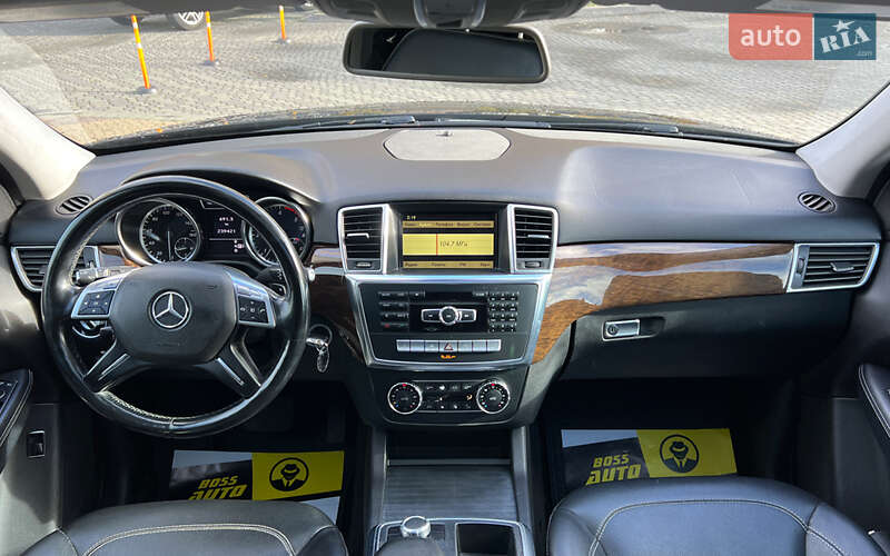 Позашляховик / Кросовер Mercedes-Benz M-Class 2011 в Львові фото 15 Позашляховик / Кросовер Mercedes-Benz M-Class 2011 в Львові