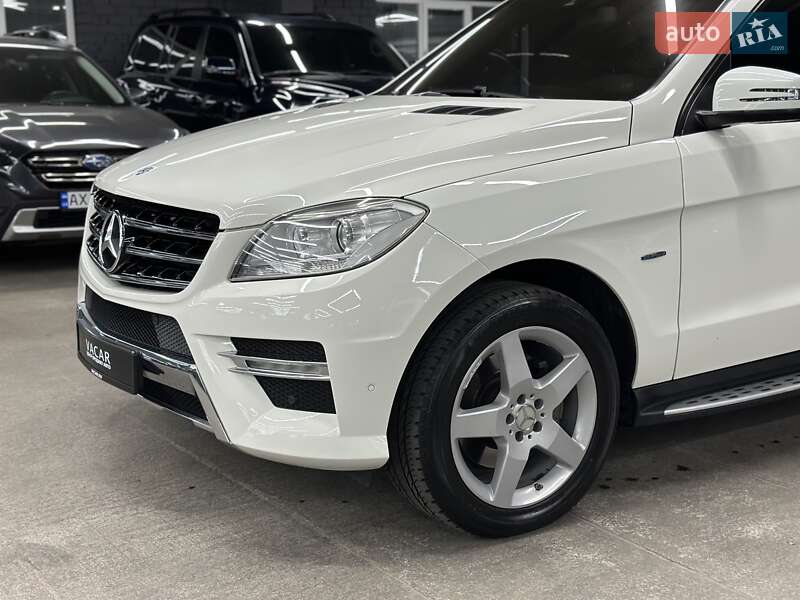 Внедорожник / Кроссовер Mercedes-Benz M-Class 2011 в Харькове