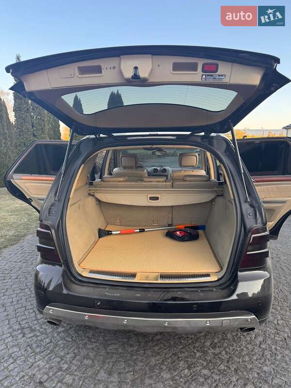 Позашляховик / Кросовер Mercedes-Benz M-Class 2005 в Жовкві