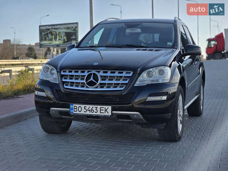 Позашляховик / Кросовер Mercedes-Benz M-Class 2010 в Тернополі