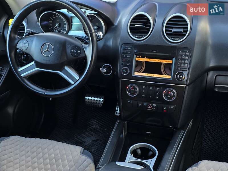Позашляховик / Кросовер Mercedes-Benz M-Class 2010 в Тернополі