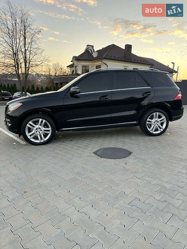 Внедорожник / Кроссовер Mercedes-Benz M-Class 2013 в Черновцах
