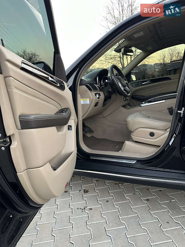 Внедорожник / Кроссовер Mercedes-Benz M-Class 2013 в Черновцах