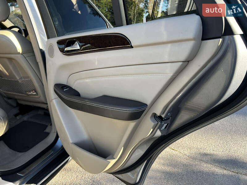 Внедорожник / Кроссовер Mercedes-Benz M-Class 2012 в Дубно фото 20 Внедорожник / Кроссовер Mercedes-Benz M-Class 2012 в Дубно