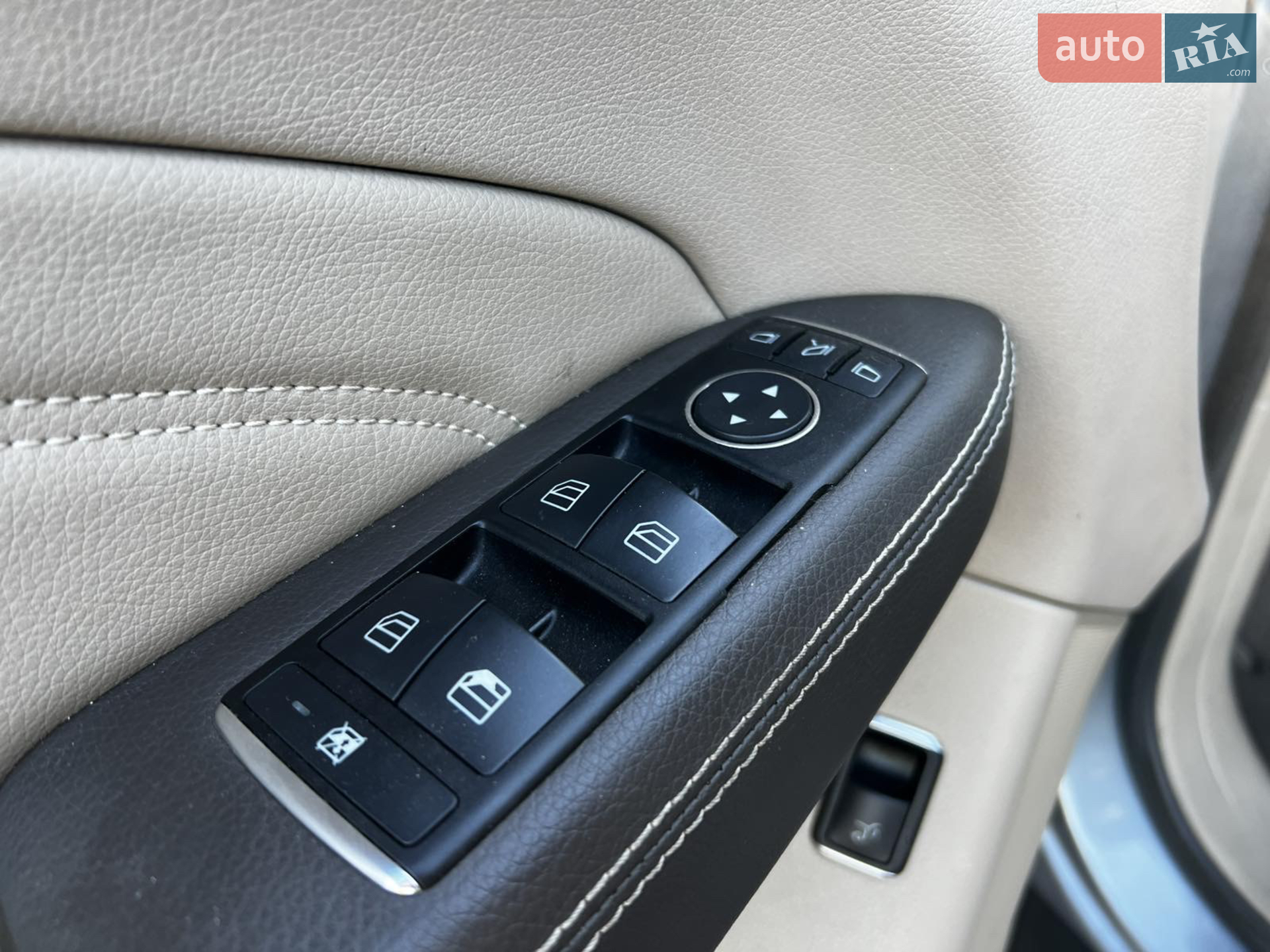2012 Mercedes-Benz M-klasse - мініатюра 26