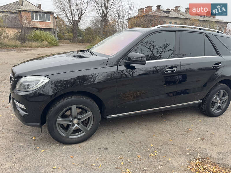 Внедорожник / Кроссовер Mercedes-Benz M-Class 2012 в Жмеринке фото 7 Внедорожник / Кроссовер Mercedes-Benz M-Class 2012 в Жмеринке