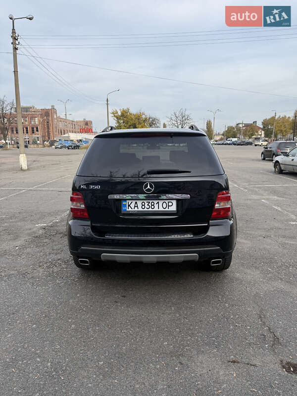 Внедорожник / Кроссовер Mercedes-Benz M-Class 2005 в Киеве