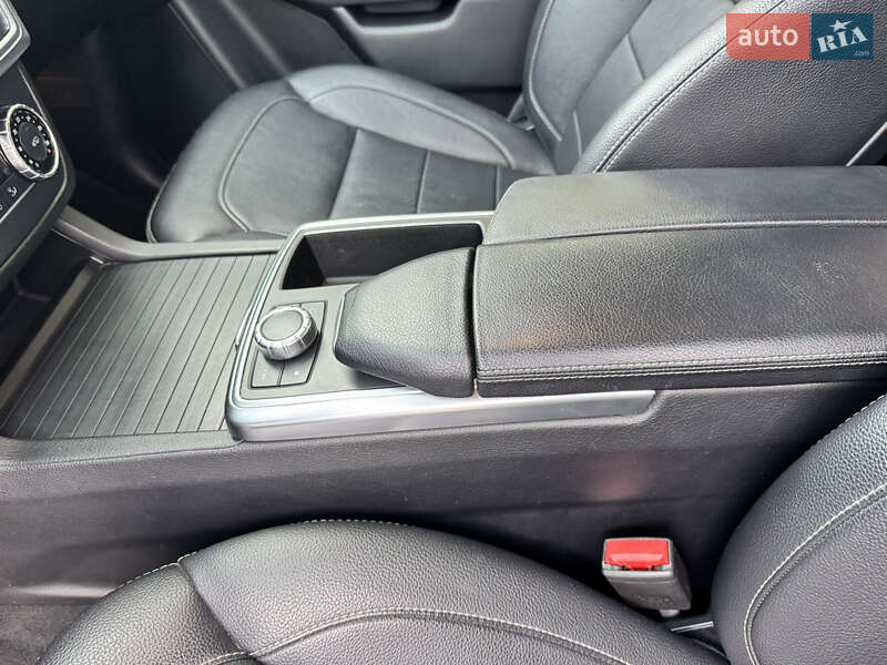 Позашляховик / Кросовер Mercedes-Benz M-Class 2013 в Львові фото 59 Позашляховик / Кросовер Mercedes-Benz M-Class 2013 в Львові