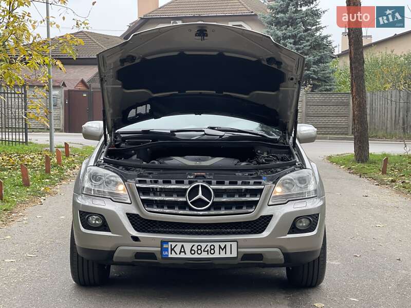 Позашляховик / Кросовер Mercedes-Benz M-Class 2008 в Києві