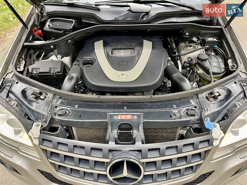 Позашляховик / Кросовер Mercedes-Benz M-Class 2008 в Києві