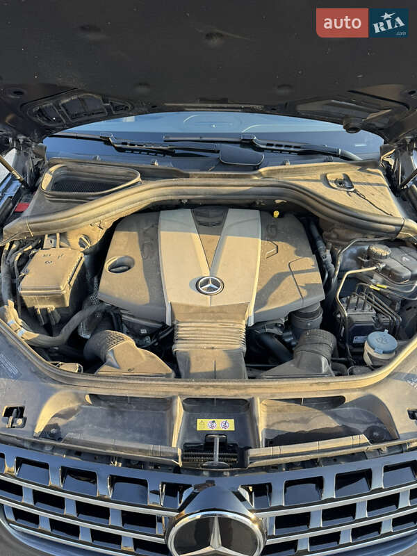 Внедорожник / Кроссовер Mercedes-Benz M-Class 2012 в Киеве