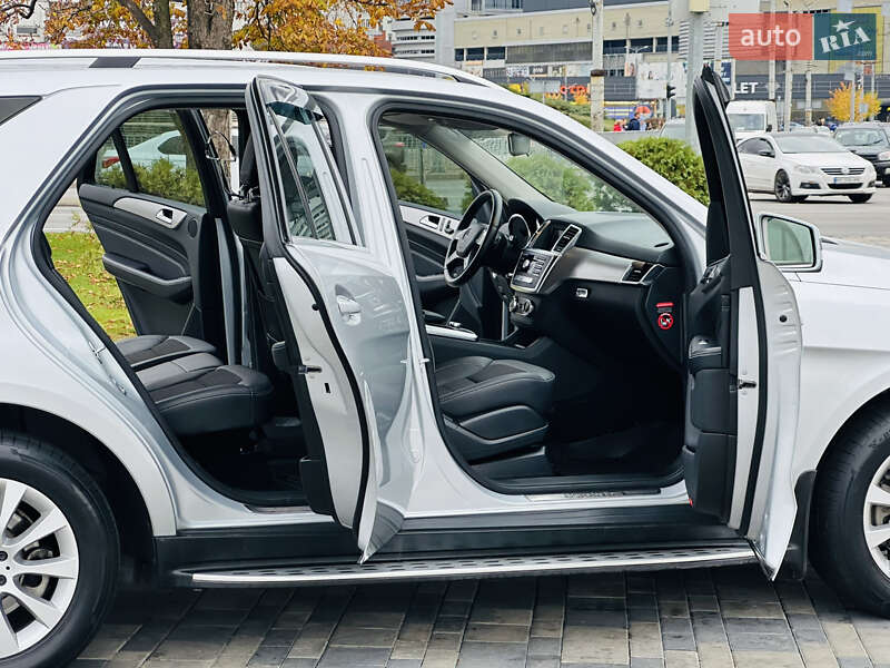 Позашляховик / Кросовер Mercedes-Benz M-Class 2013 в Дніпрі