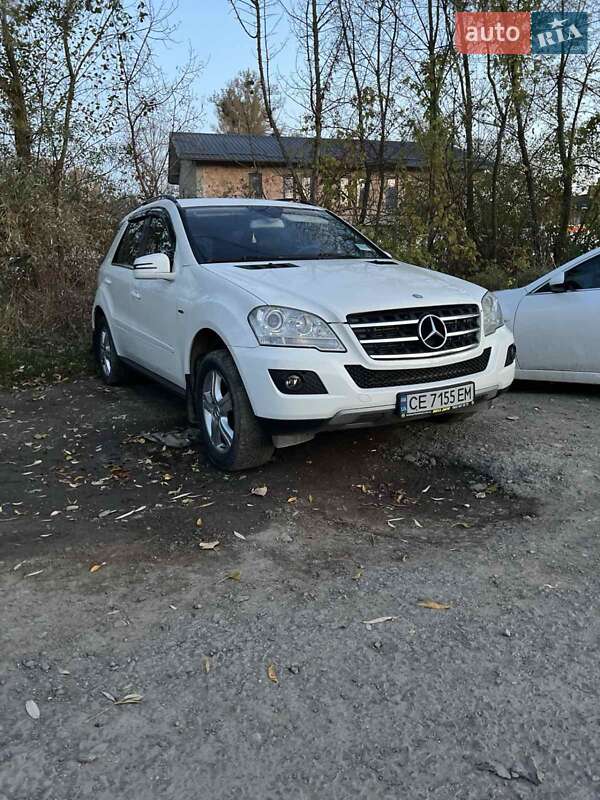 Позашляховик / Кросовер Mercedes-Benz M-Class 2010 в Чернівцях фото 7 Позашляховик / Кросовер Mercedes-Benz M-Class 2010 в Чернівцях