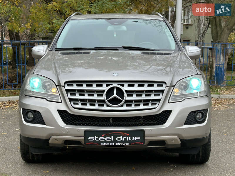 Внедорожник / Кроссовер Mercedes-Benz M-Class 2010 в Николаеве фото 2 Внедорожник / Кроссовер Mercedes-Benz M-Class 2010 в Николаеве