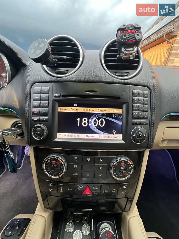 Позашляховик / Кросовер Mercedes-Benz M-Class 2009 в Вараші