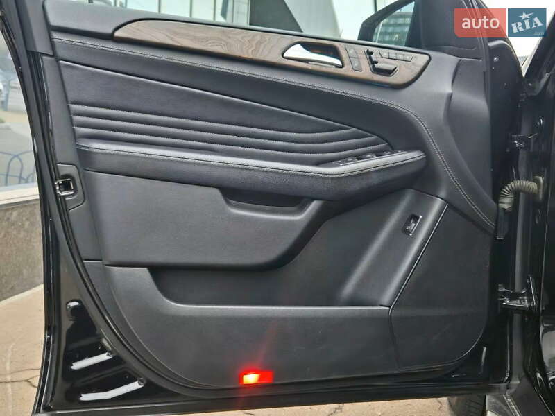 Внедорожник / Кроссовер Mercedes-Benz M-Class 2013 в Киеве фото 11 Внедорожник / Кроссовер Mercedes-Benz M-Class 2013 в Киеве