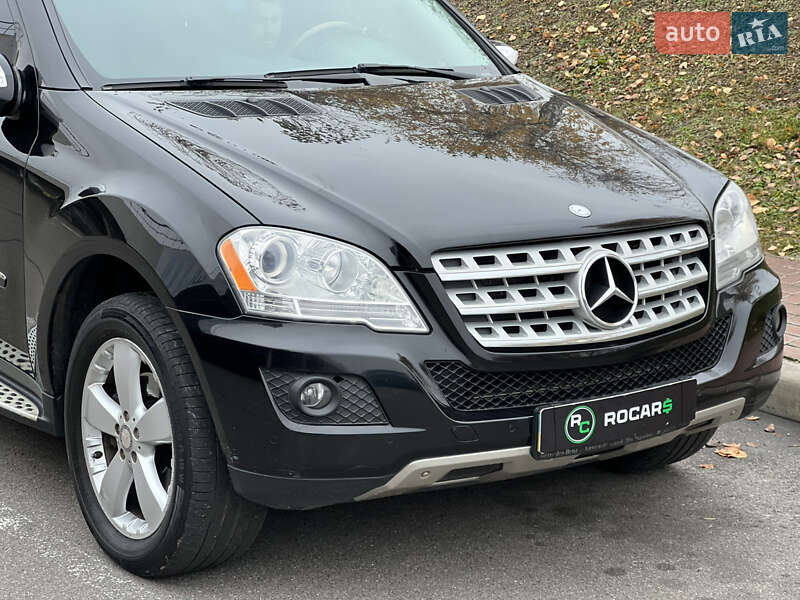 Внедорожник / Кроссовер Mercedes-Benz M-Class 2008 в Киеве