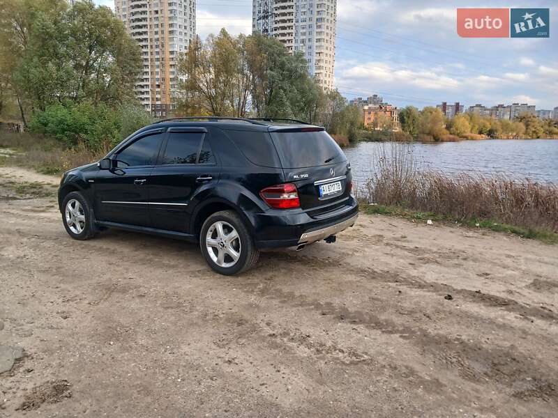 Внедорожник / Кроссовер Mercedes-Benz M-Class 2008 в Киеве