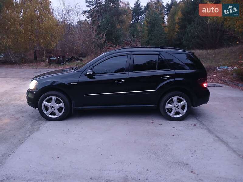 Внедорожник / Кроссовер Mercedes-Benz M-Class 2008 в Киеве