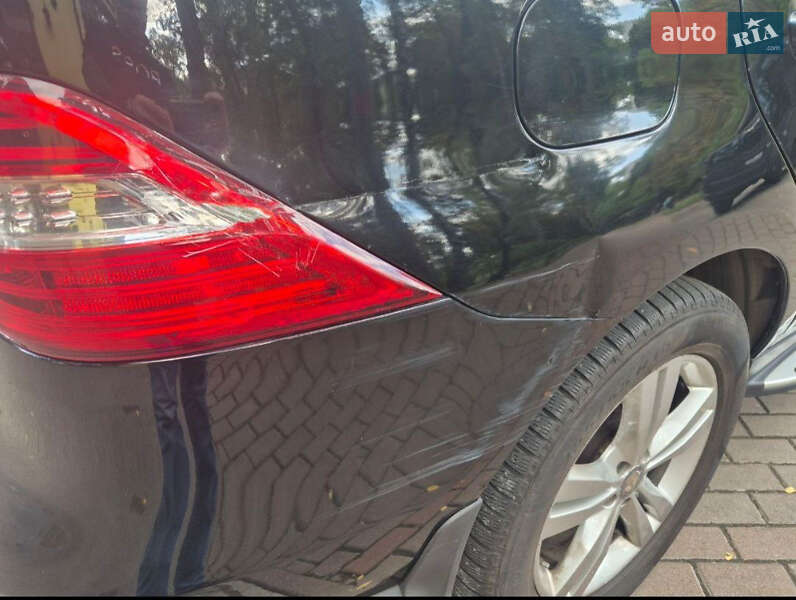 Позашляховик / Кросовер Mercedes-Benz M-Class 2012 в Києві