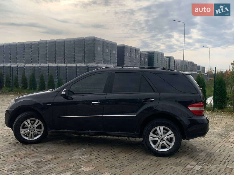 Позашляховик / Кросовер Mercedes-Benz M-Class 2006 в Рокитному фото 4 Позашляховик / Кросовер Mercedes-Benz M-Class 2006 в Рокитному