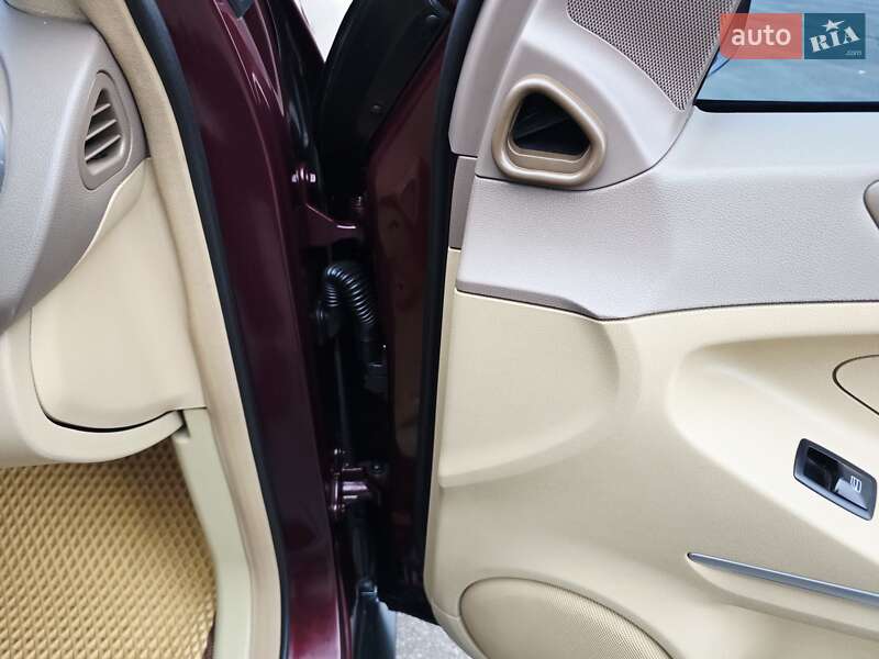 Позашляховик / Кросовер Mercedes-Benz M-Class 2007 в Хмельницькому фото 95 Позашляховик / Кросовер Mercedes-Benz M-Class 2007 в Хмельницькому